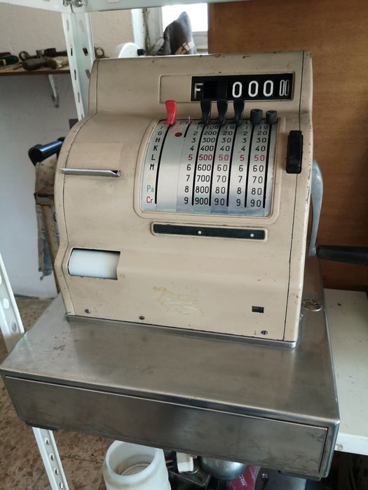 Maquina registadora antiga