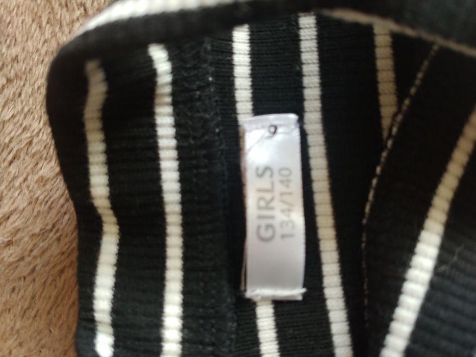 Bluzka z odkrytymi ramionami 134/140