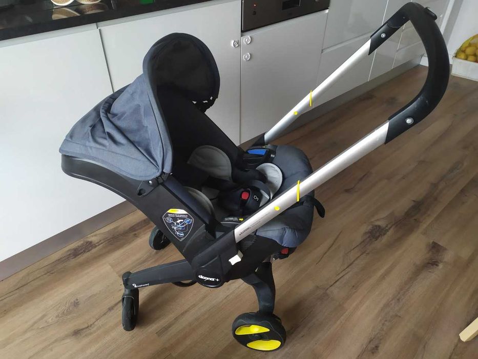 Doona Sistema 2 em 1 | Ovo + Carrinho de Bebé
