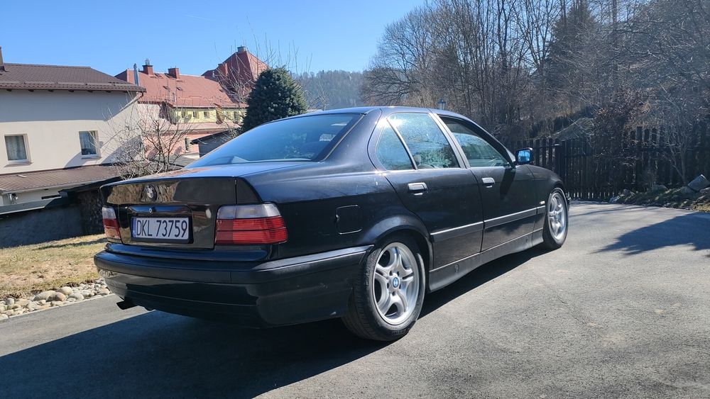 Samochód BMW e36