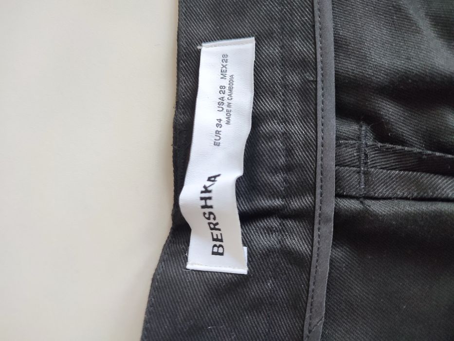 Spodnie Bershka Balloon, nowe, czarne, ani razu nie założone