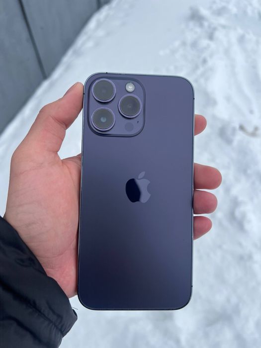 iPhone 14 pro max 128гб  акб 100%. НЮАНСИ  на екрані чорна точка, скол на екрані з права,  камера 1х, 2х, 3х буває розфоткус   0,5x працює ідеально