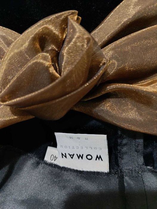 Платье бархатное с отделкой из органзы. Мини  H&M