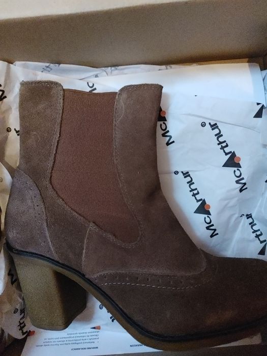 Botki zamszowe MacArthur 36