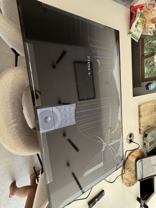 TV LG AI UA73 50” para peças