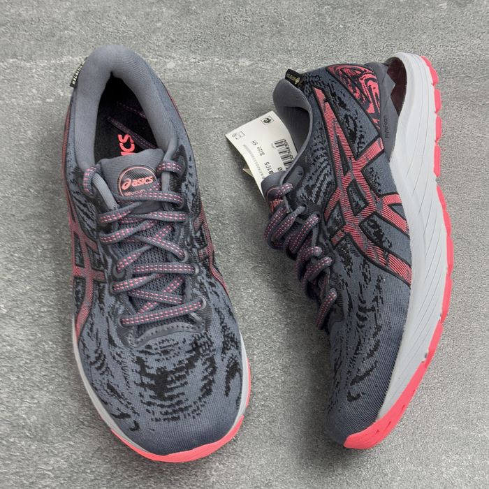 ОРИГІНАЛ 100%  Кросівки Asics  Gore tex водонепроникні /37 р