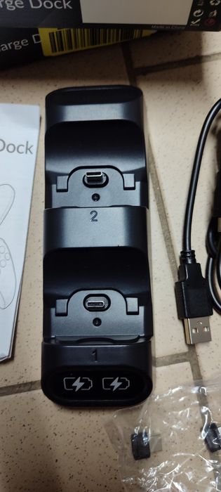 зарядний пристрій для геймпадів Xbox, rzty Duo-Charge Dock