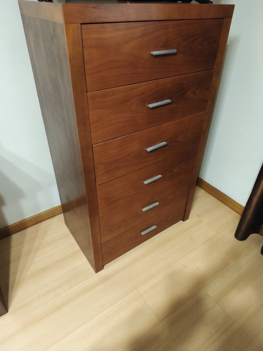 Cama + mobilia de quarto