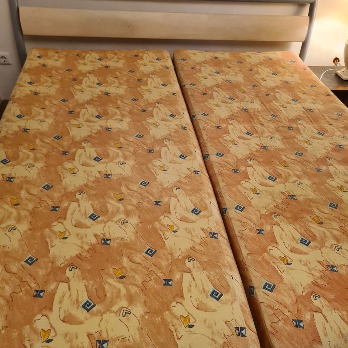 Продам матрасы вживані