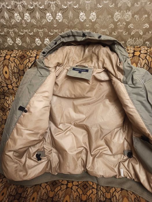 Пуховик оливковий