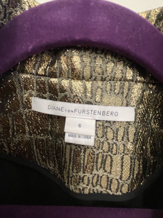 Золотой пиджак Diane von Furstenberg