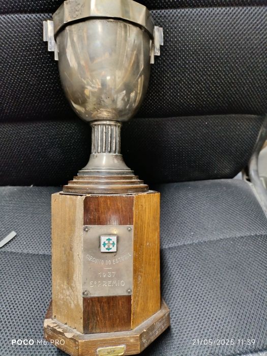 Antiga e rara taça em prata LPcontrastada, da L.P.