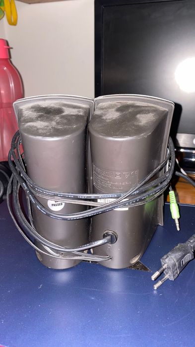 Colunas para ligar a PC/ TV