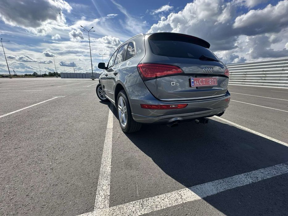 Audi Q5 2016 р 2.0 бензин