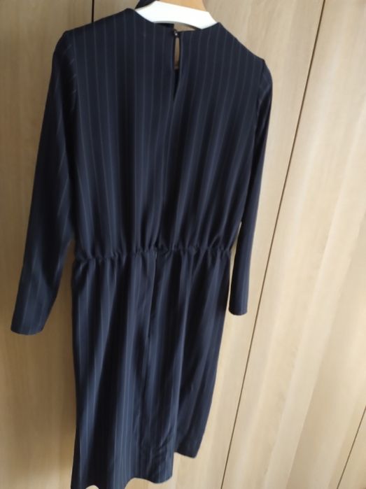 Sukienka Benedith Harper 36