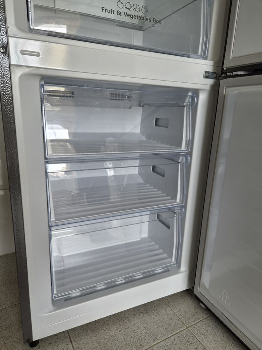 Frigorífico Combinado Hisense Cromado