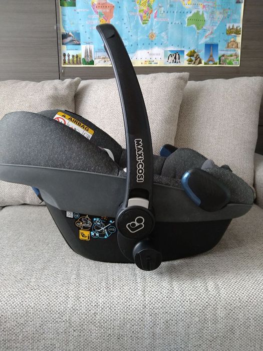 Автокрiсло Maxi Cosi Pebble+