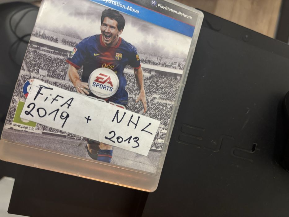 PS3 + pad przewodowy i gry