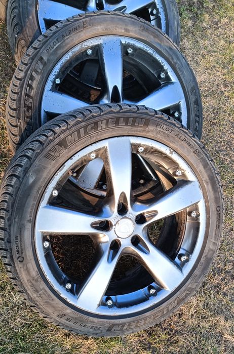 Alufelgi z oponami Michelin Pilot Alpin 5. Rok 2022.