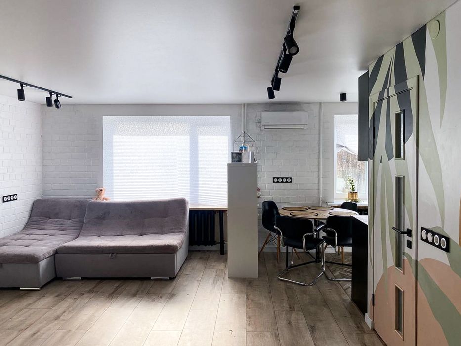 Подобово 2 кімнатна квартира, сучасний ремонт, укомплектована.