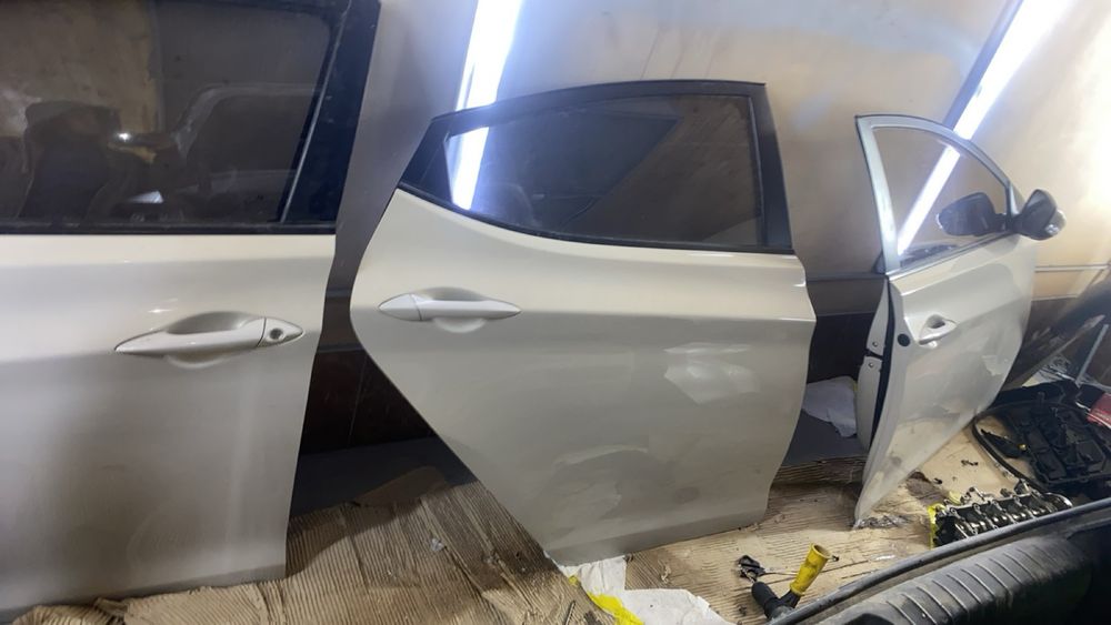 Двері елантра 2012 - 2016 р