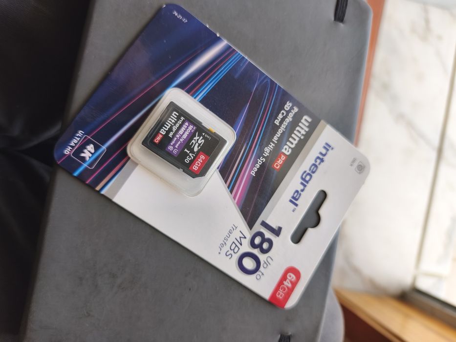 Cartão de memória 64GB425232934330050562