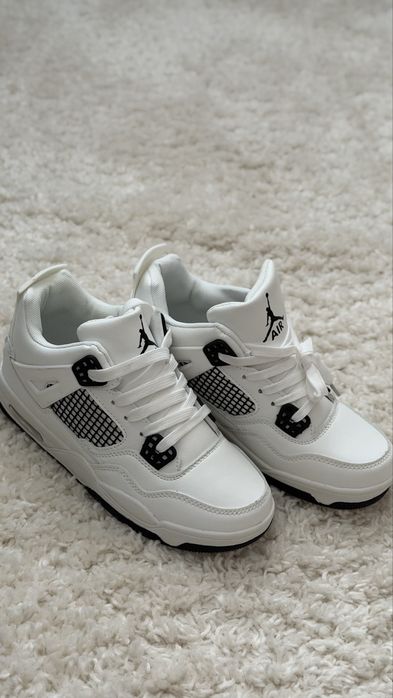 Sprzedam Jordan 4