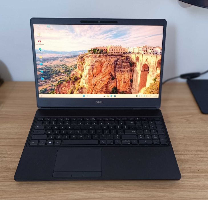 Dell Precision 7550 i9-10885H 64GB RTX 4000 8 GB DDR5 256 bit SSD 1000GB IPS NOWA BATERIA Windows 11 Pro