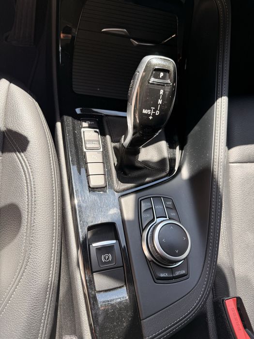BMW X2 sdrive cinza escuro