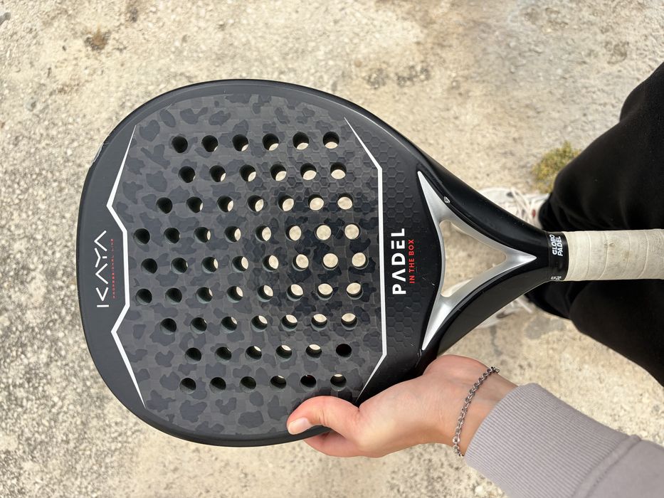 Raquete padel in the box