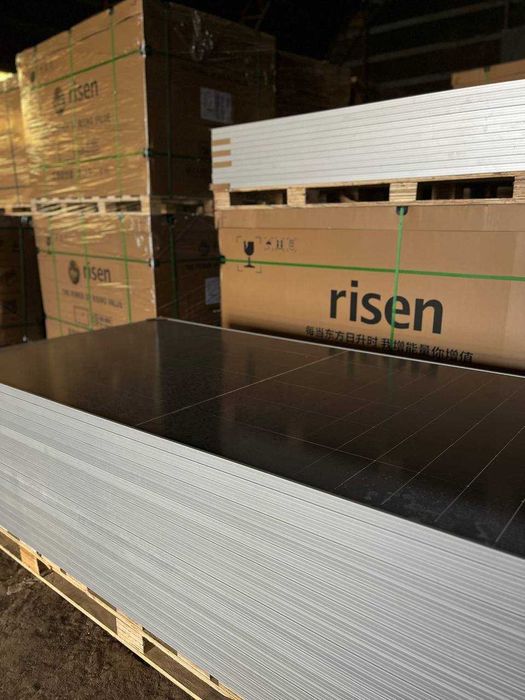 Сонячні панелі Черкаси 400Вт 720 Вт Risen