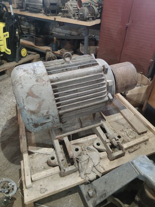 Електродвигун 40 кВт