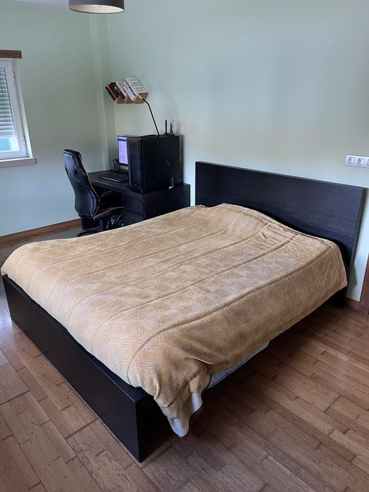 Cama de Casal como nova