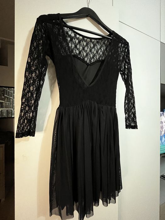 Sukienka midi czarna koronka S