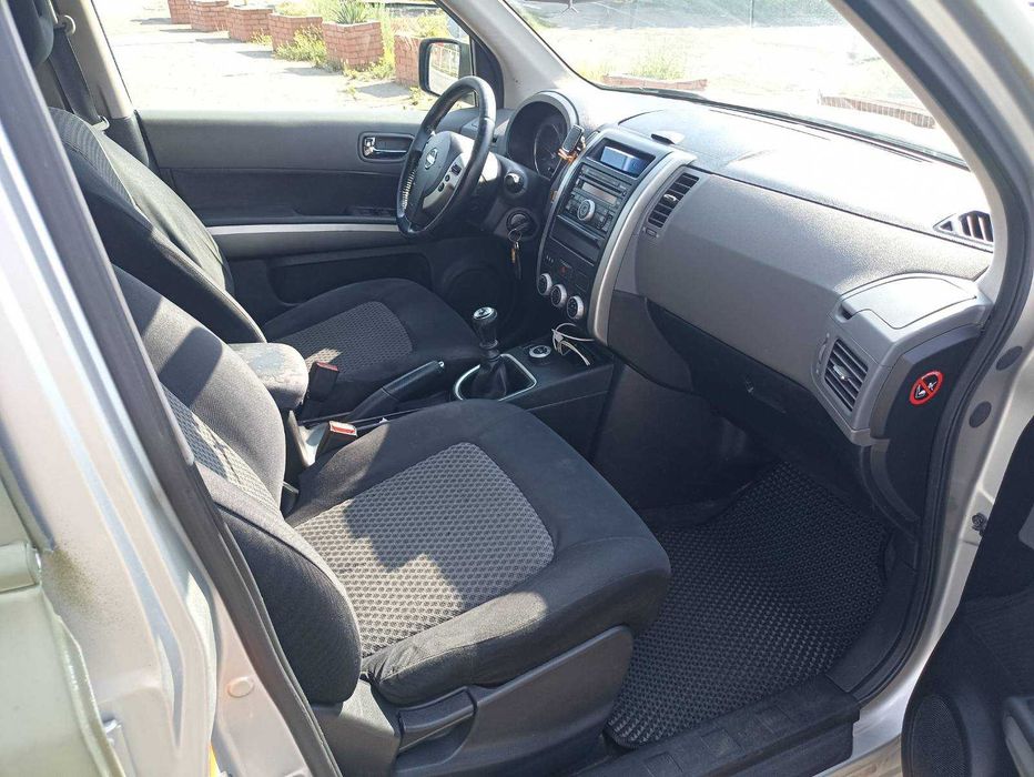 Продаю авто Nissan X-Trail