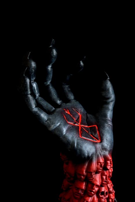Mão de Deus – Berserk – Escultura Impresso em 3D e Pintado à Mão | NexoStudios