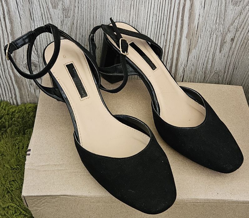 Туфлі босоніжки туфли