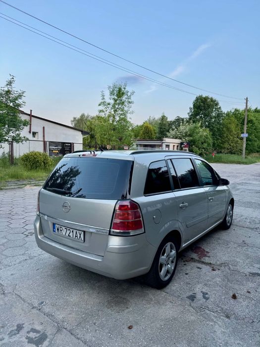 Opel zafira B 2007r.
