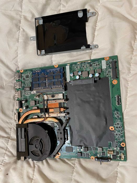 LENOVO Z580 - а также рабочий планшет LENOVO