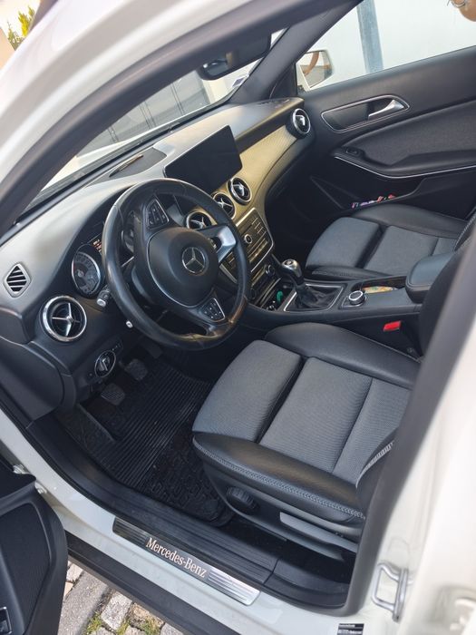 Mercedes-Benz GLA 180 Style