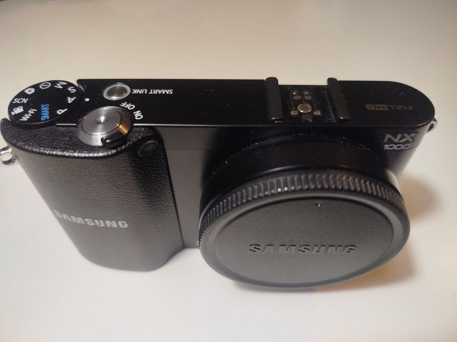 Samsung NX1000 Mirrorless Sensor APS-C