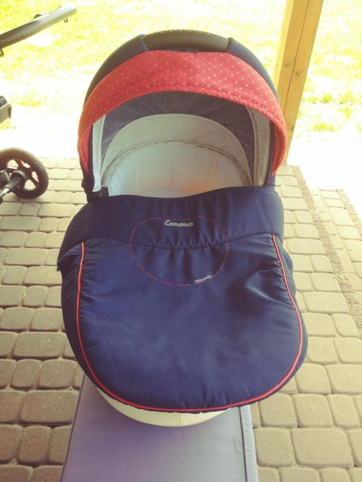 Wózek Camarello Carrera z bazą ISOFIX