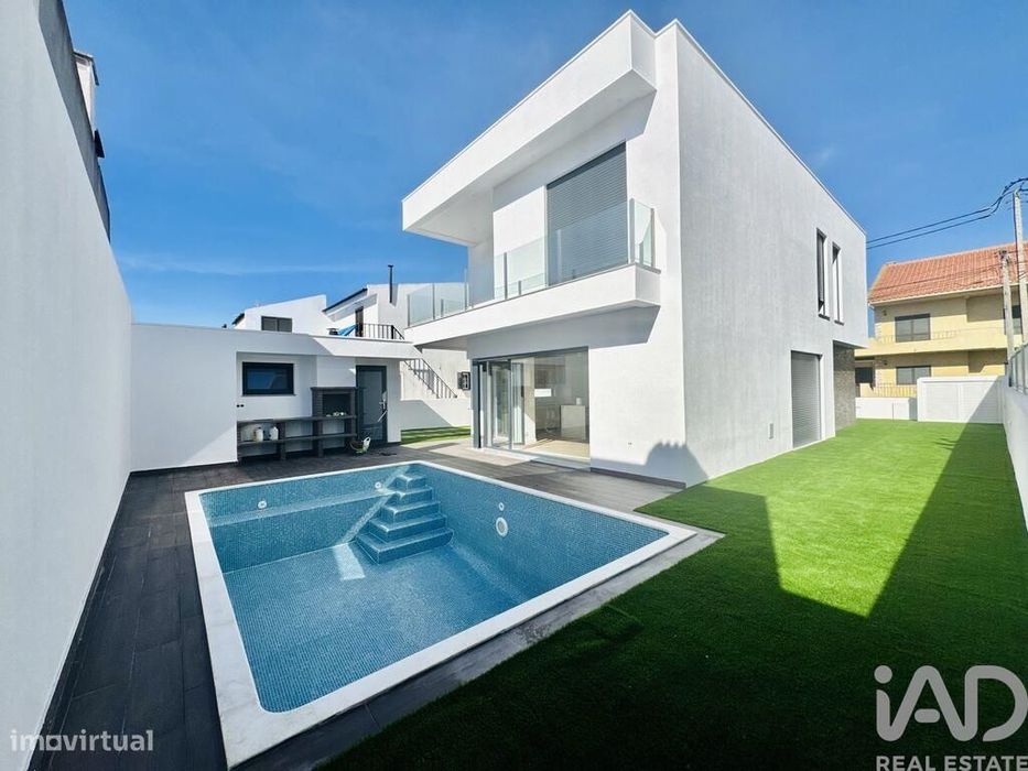 Casa / Villa em Amora de 160,00 m2
