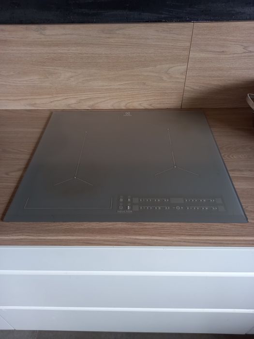 Płyta indukcyjna Electrolux szara