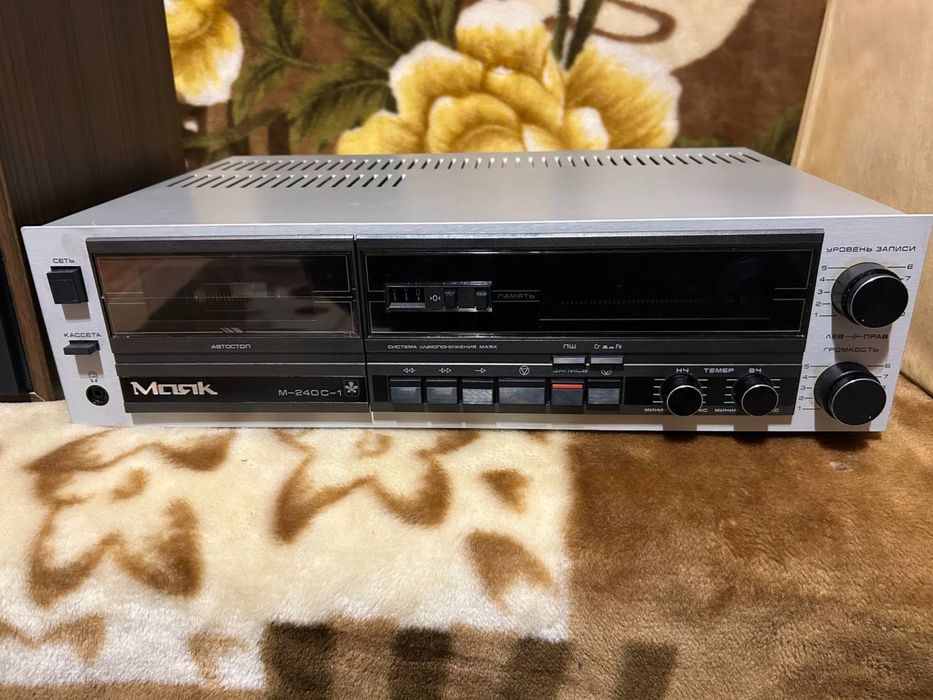 Магнитофон Маяк новый