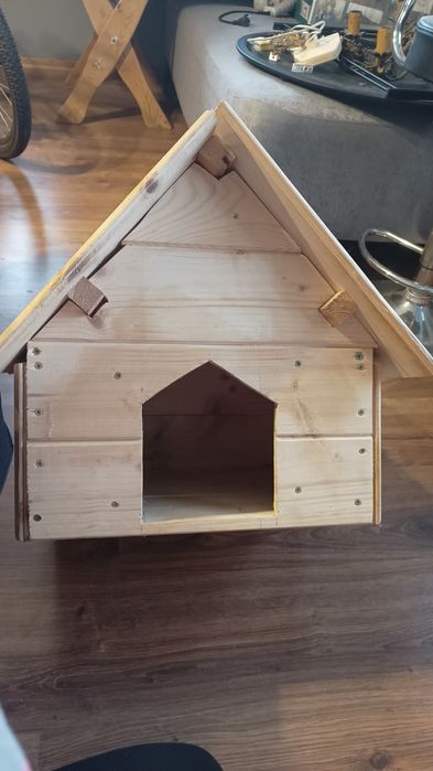Drewniany domek, buda dla psa, kota Nowa