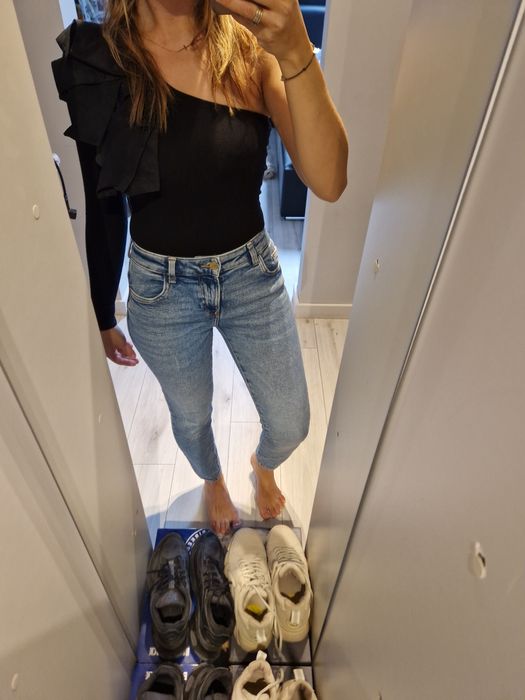 Piękne Czarne body Asos r S body na jedno ramie