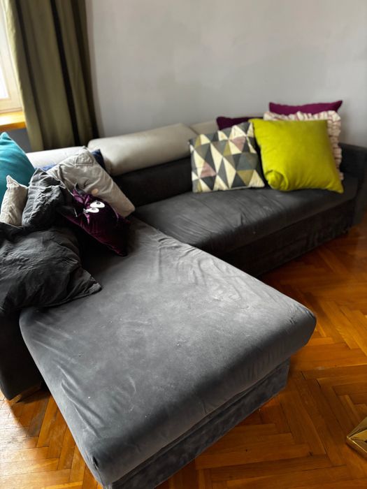 Sofa rozkładana z możliwością przechowywania