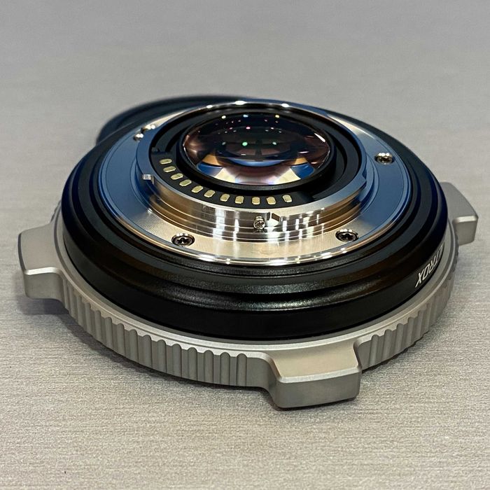 Viltrox EF-M2 Pro Speed Booster 0.71x (Canon EF - Micro 4/3) - NOVO