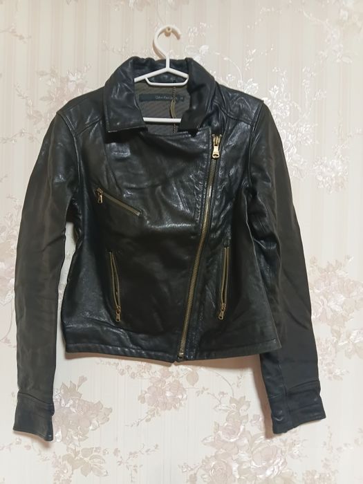 Шапка тепла з хомутом,куртки різні,ветровки